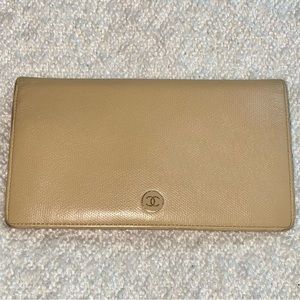 AUTHENTIC CHANEL Beige Caviar Long Wallet (comes with authentication)